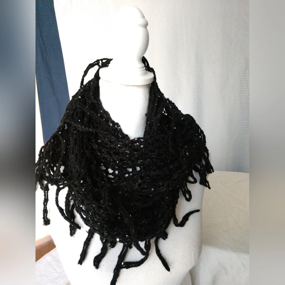 Children's Place Girl's Infinity Scarf Black Crochet Open Weave Tassels Sequins